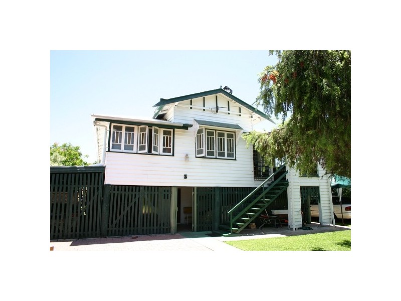 3 Hadgraft Street, Park Avenue QLD 4701