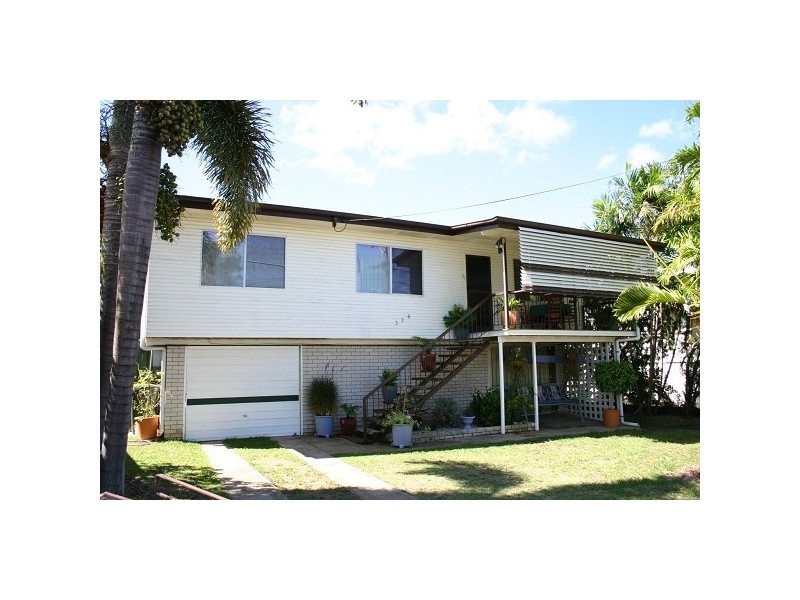 228 Farm Street, Kawana QLD 4701