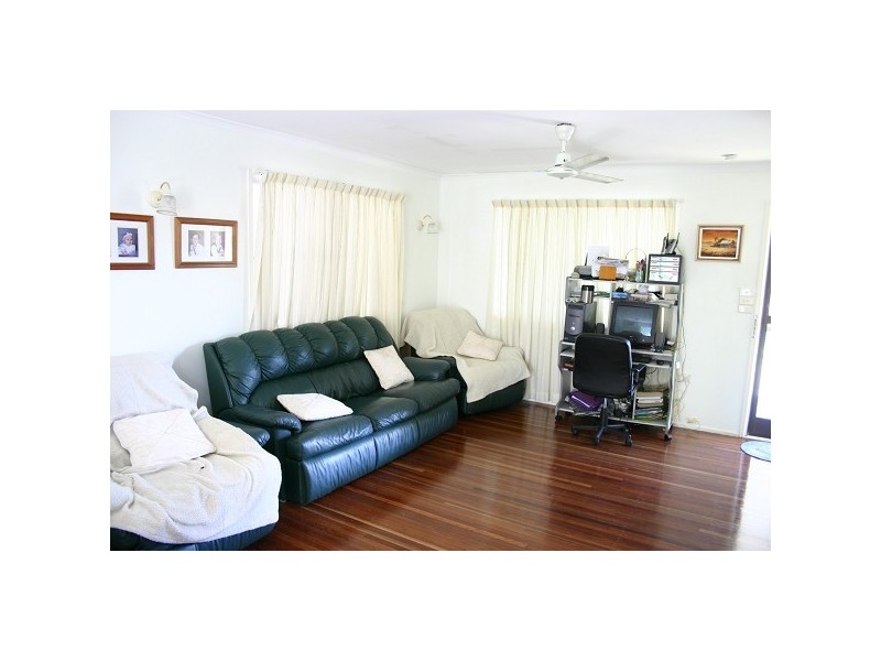 228 Farm Street, Kawana QLD 4701