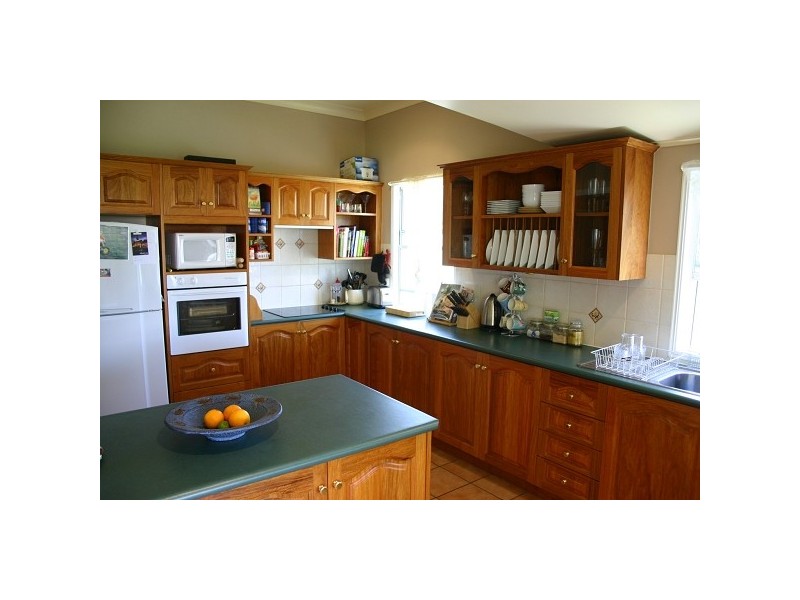 158 Simpson Street, Berserker QLD 4701