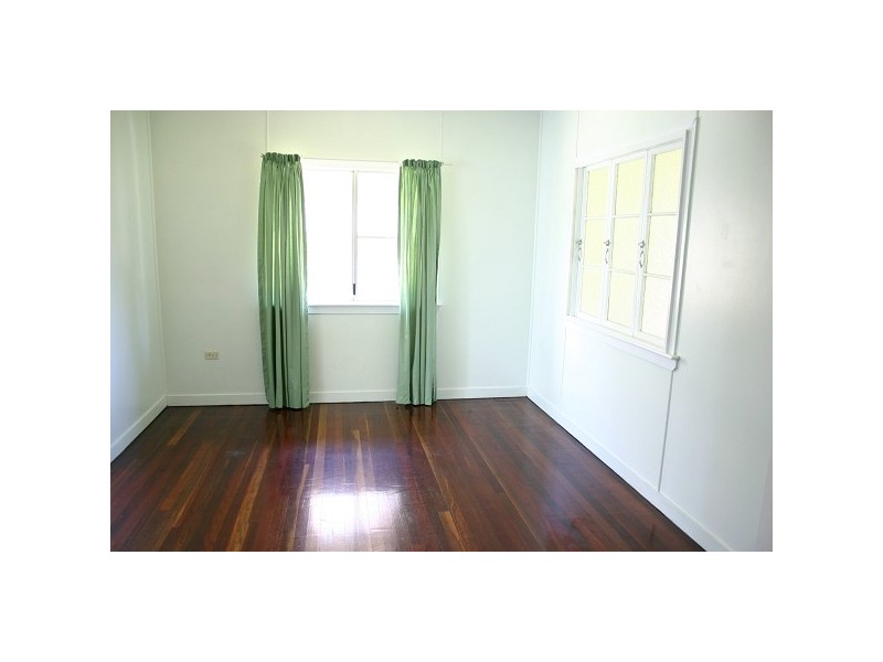 19 Alick Street, Park Avenue QLD 4701