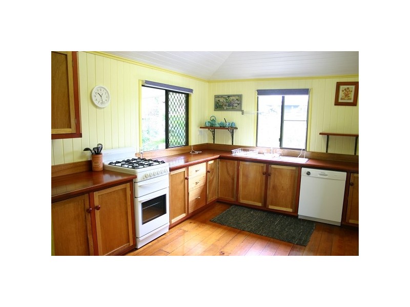 6 Kingel Street, Wandal QLD 4700