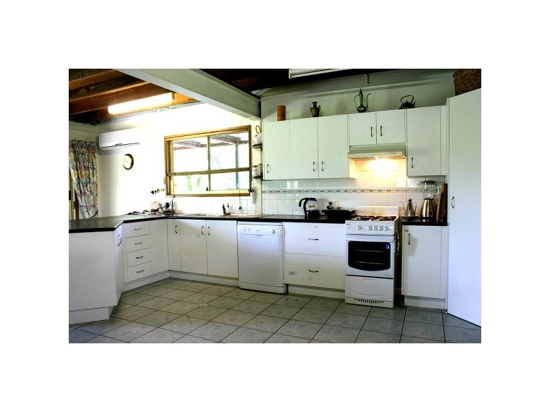 4 Kroombit Drive, Bouldercombe QLD 4702