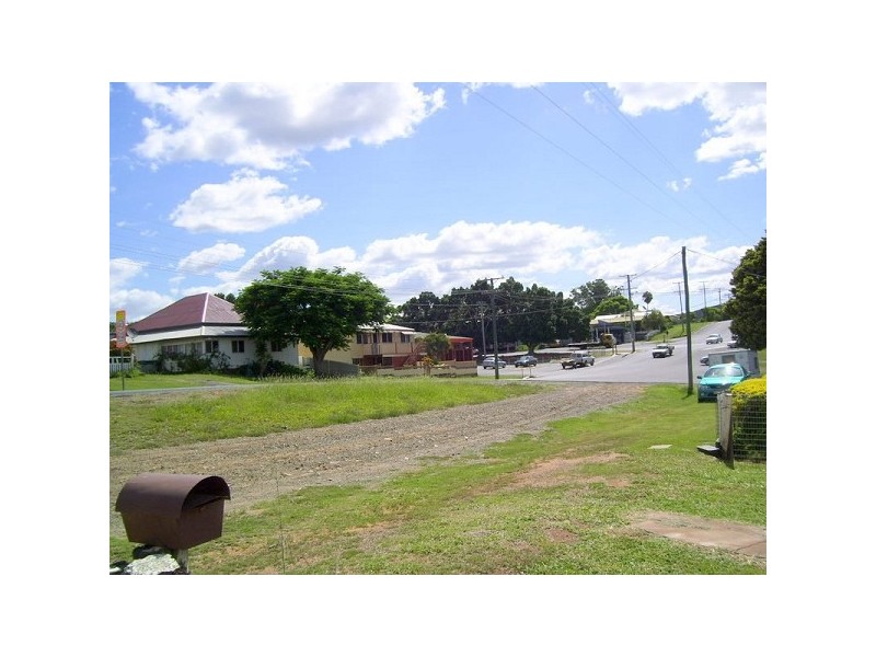 35 Dee Street, Mount Morgan QLD 4714