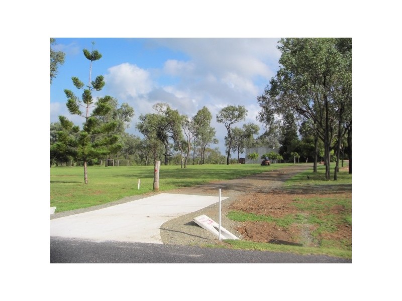 27 Angela Road, Rockyview QLD 4701