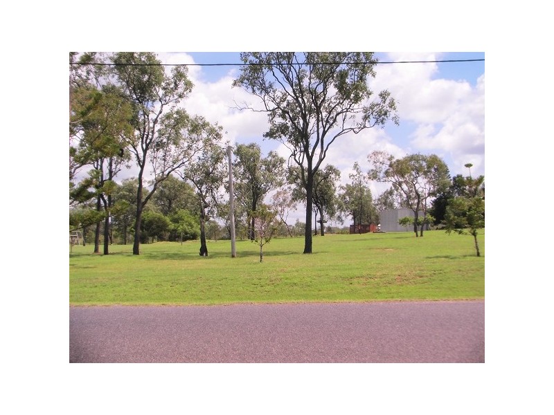 27 Angela Road, Rockyview QLD 4701