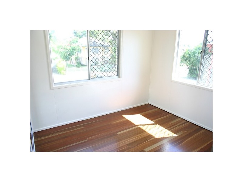 2 – 73 Livingstone Street, Berserker QLD 4701