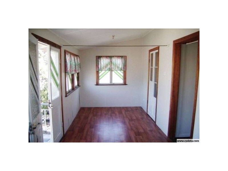 4 Naughton Street, Wandal QLD 4700