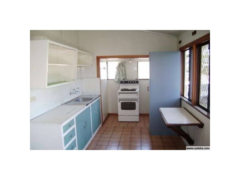 4 Naughton Street, Wandal QLD 4700