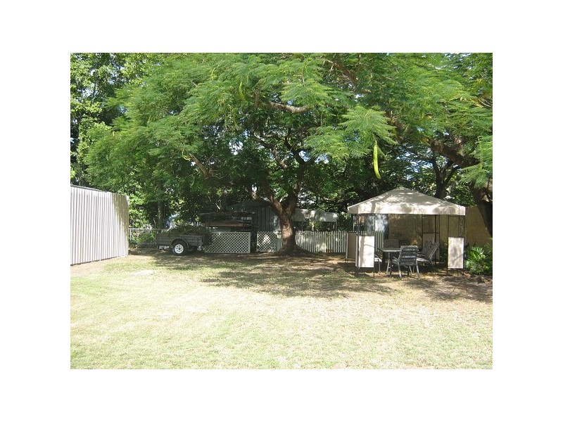 17 Dean Street, Berserker QLD 4701