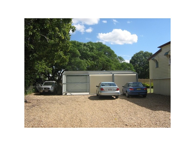 17 Dean Street, Berserker QLD 4701