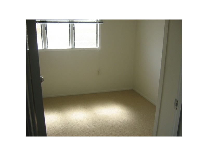 17 Dean Street, Berserker QLD 4701