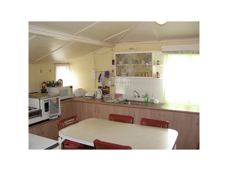 132 Nobbs Street, Berserker QLD 4701