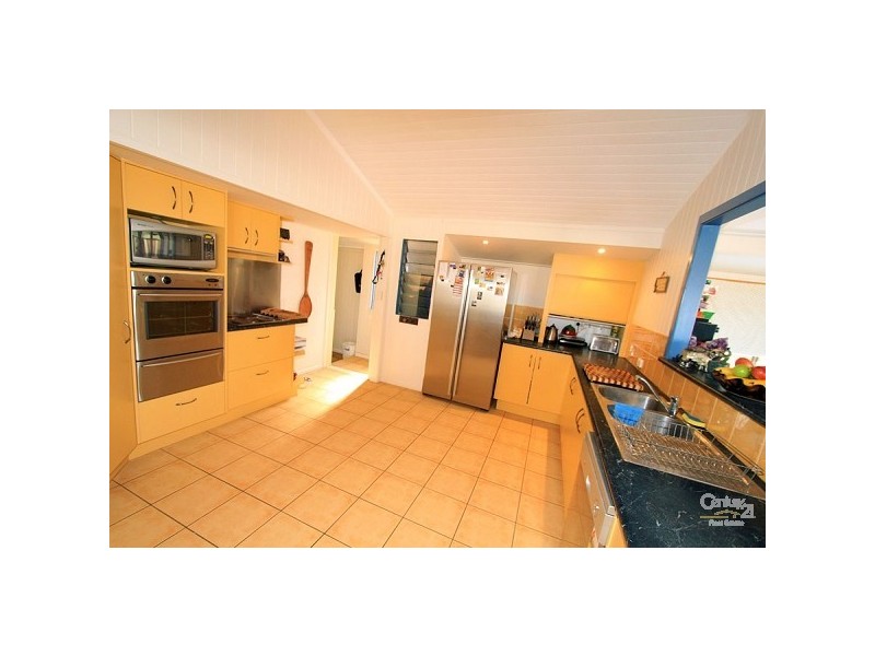 7 Raymond Terrace, Yeppoon QLD 4703
