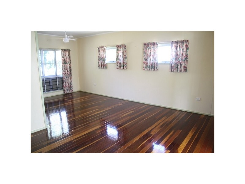 256 Farm Street, Kawana QLD 4701