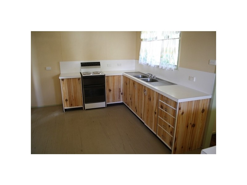 256 Farm Street, Kawana QLD 4701