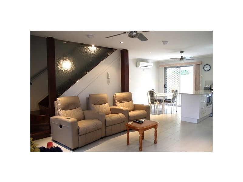 3 / 75 Edington Street, Berserker QLD 4701