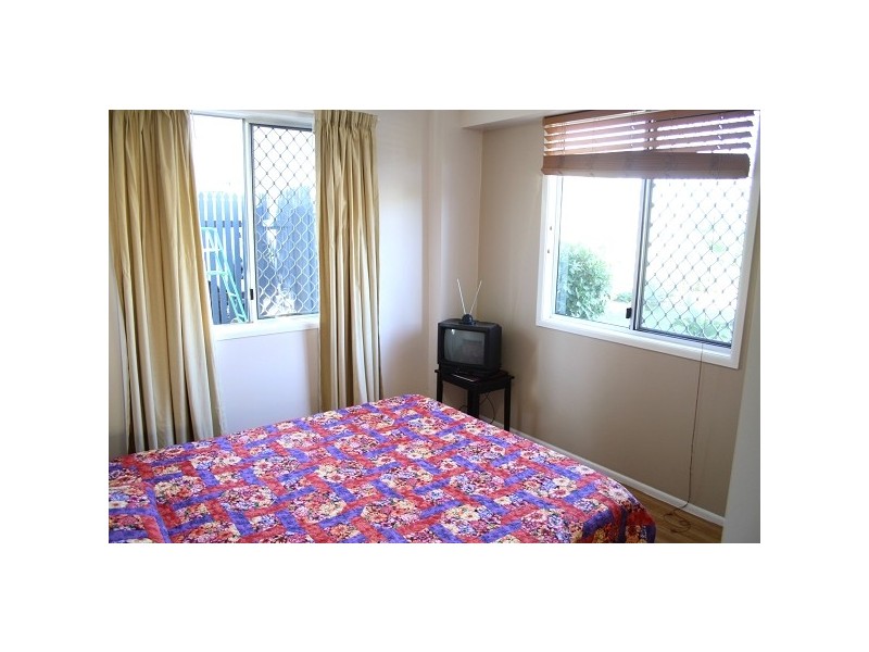 5 Buntain Street, Kawana QLD 4701