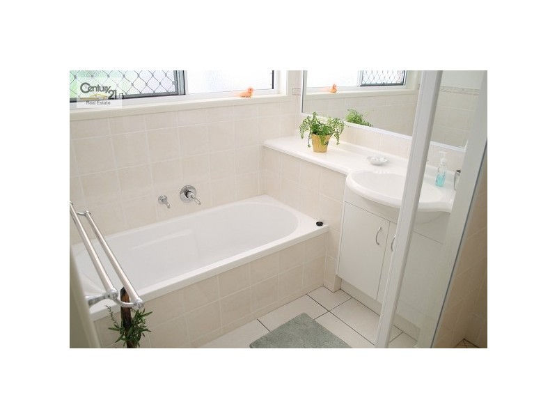 267 Ford Street, Berserker QLD 4701