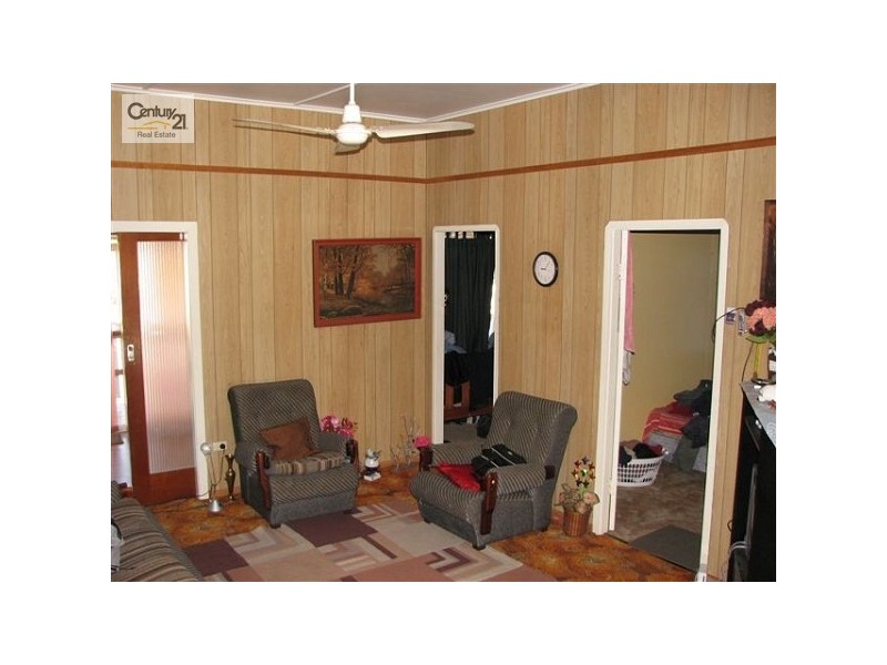 383 East Street, Depot Hill QLD 4700