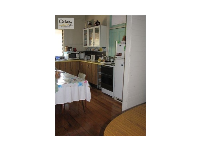 102 Denison Street, Rockhampton City QLD 4700