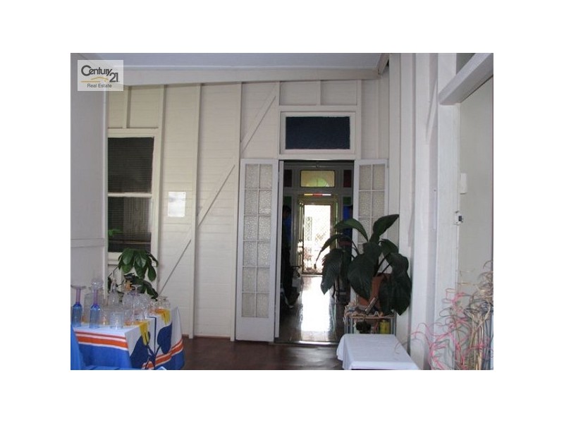 102 Denison Street, Rockhampton City QLD 4700