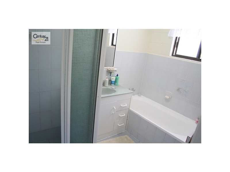 8 Rutherford Street, Kawana QLD 4701