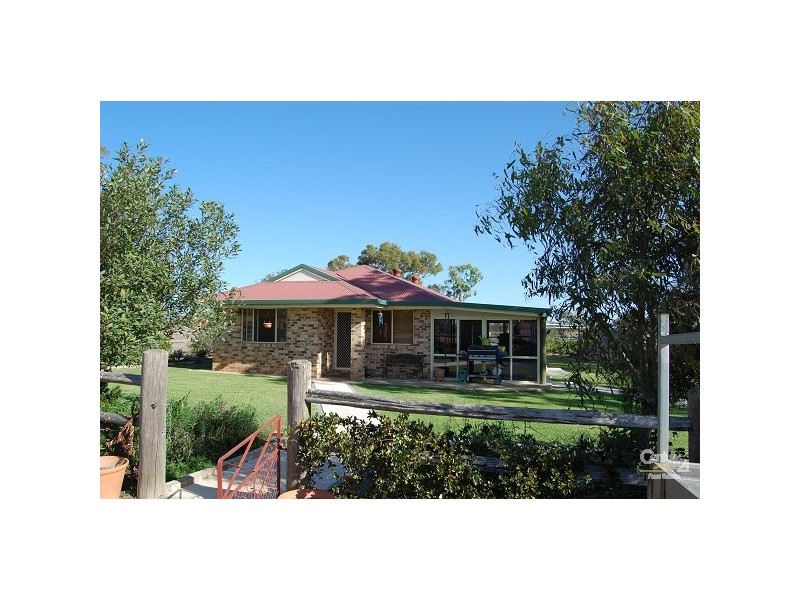 32 Rayner Road, Alton Downs QLD 4702