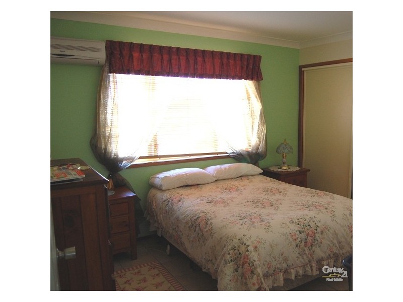 32 Rayner Road, Alton Downs QLD 4702