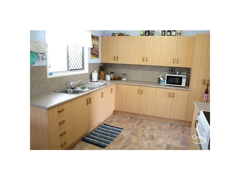 104 Menzies Street, Park Avenue QLD 4701