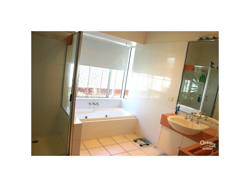 77 Neilsen Avenue, Glenlee QLD 4711