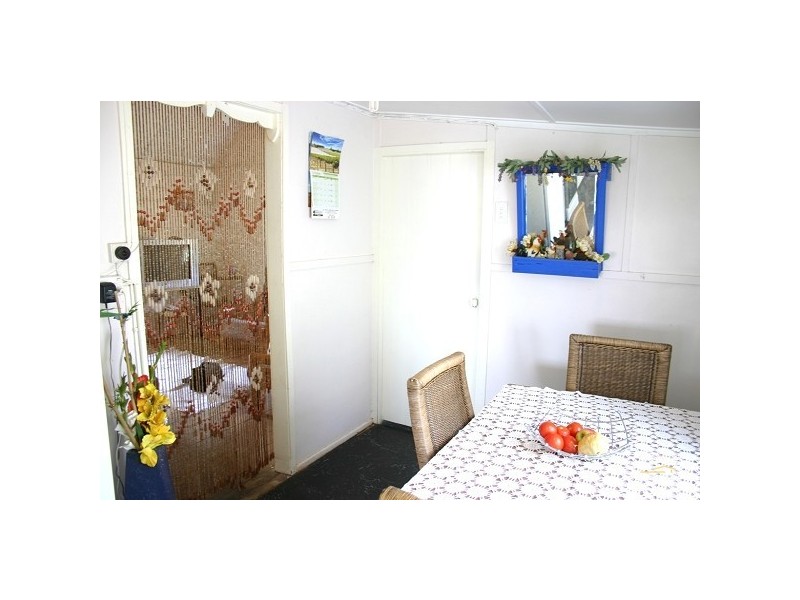 36 Gordon Street, Mount Morgan QLD 4714