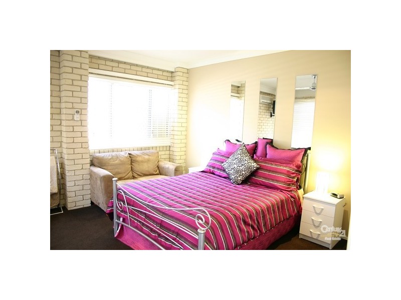 4 Whiteley Street, Frenchville QLD 4701