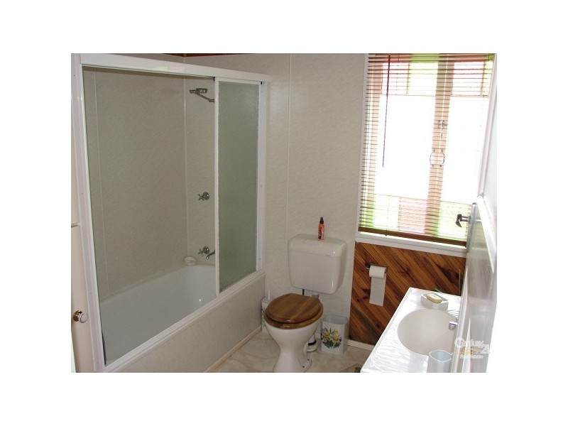 53 Hall Street, Mount Morgan QLD 4714