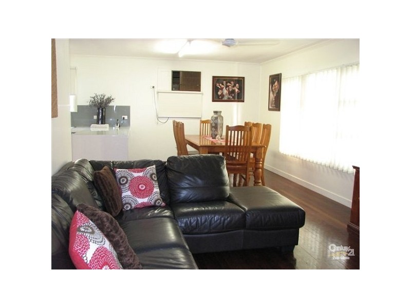 81 Armstrong Street, Berserker QLD 4701