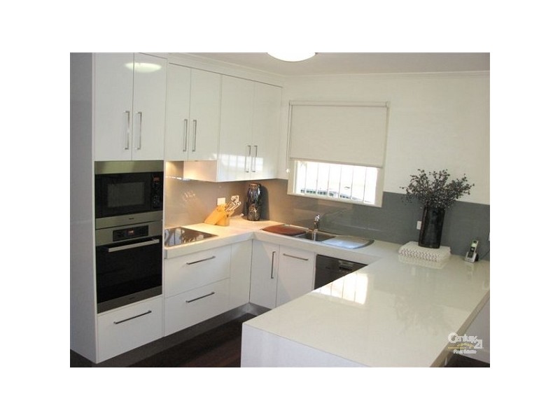 81 Armstrong Street, Berserker QLD 4701