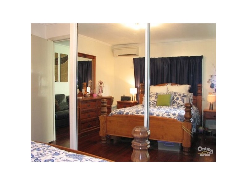 81 Armstrong Street, Berserker QLD 4701