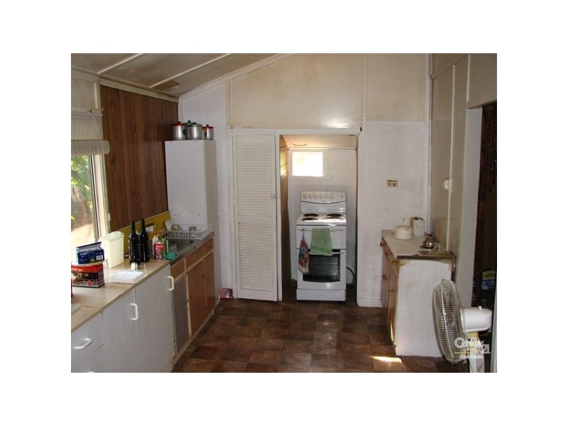 361 Paterson Ave, Koongal QLD 4701