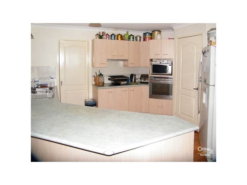 33 Armstrong Road, Pacific Heights QLD 4703