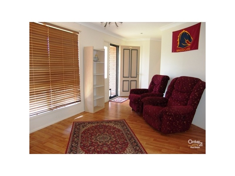 33 Armstrong Road, Pacific Heights QLD 4703