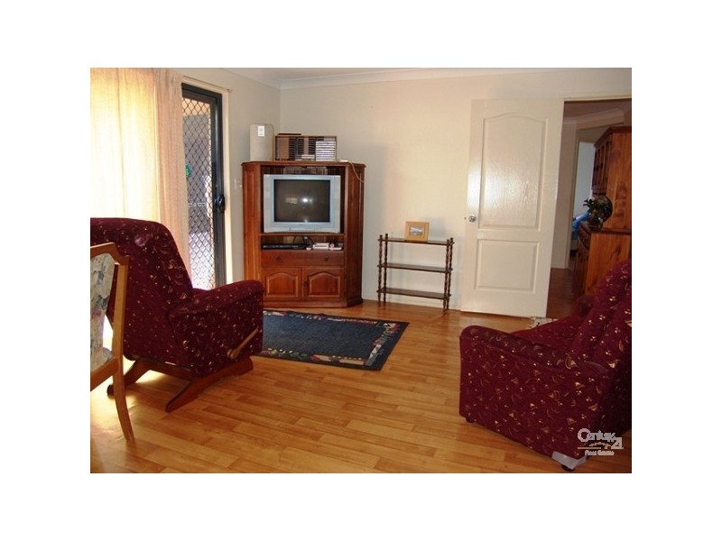 33 Armstrong Road, Pacific Heights QLD 4703