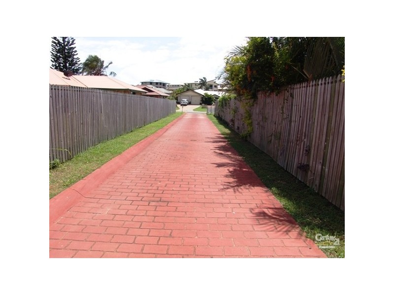 33 Armstrong Road, Pacific Heights QLD 4703