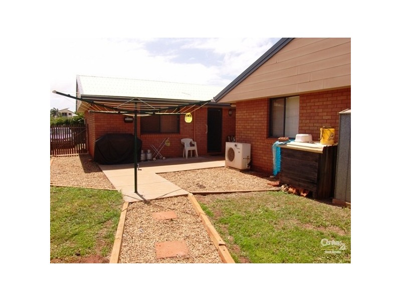 33 Armstrong Road, Pacific Heights QLD 4703