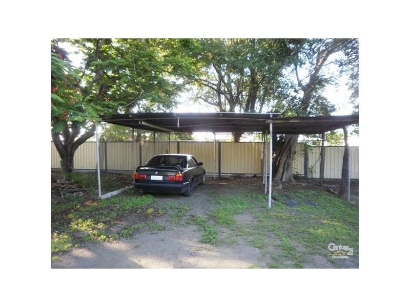 12 Main Street, Park Avenue QLD 4701