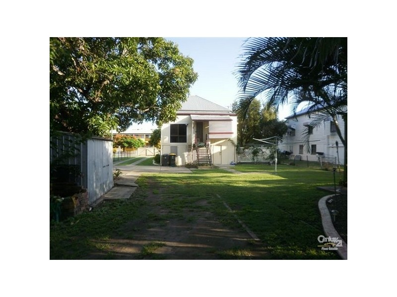 12 Main Street, Park Avenue QLD 4701