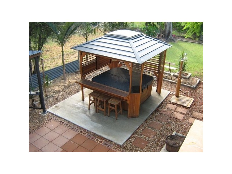 26 Medcraf Street, Park Avenue QLD 4701