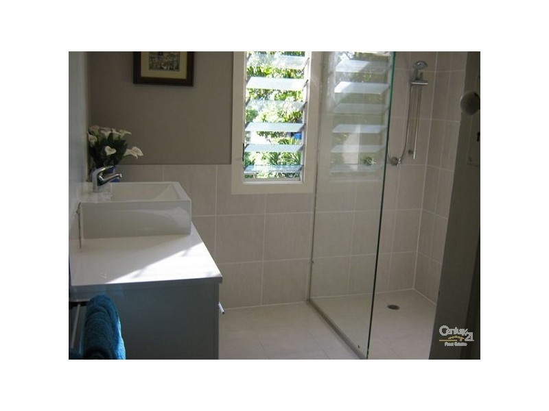 26 Medcraf Street, Park Avenue QLD 4701