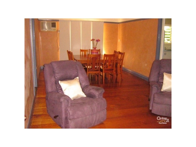 26 Medcraf Street, Park Avenue QLD 4701