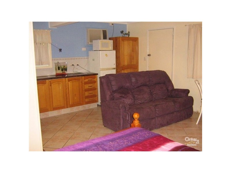 26 Medcraf Street, Park Avenue QLD 4701