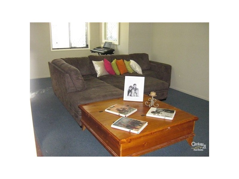 26 Medcraf Street, Park Avenue QLD 4701